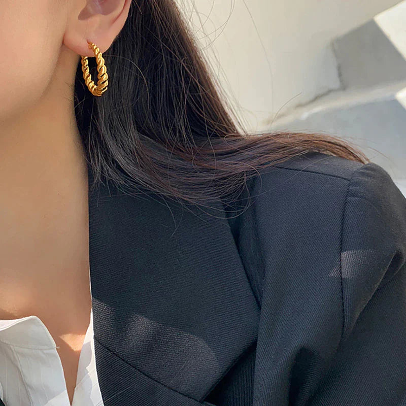Trendy European/American Style Gothic Hoop Earrings - Women's Korean Fashion Jewelry, with a Chic Woven Twist Metal Design!